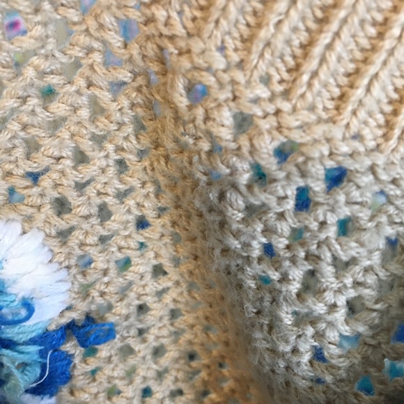 Vintage Grannycore Embroidered Mesh Crochet Vest - Picture 11 of 16